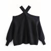 Halter Chic Knit Elegance - Image 4